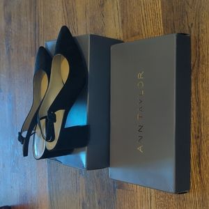 NWT Ann Taylor Brielle suede block slingback heels 10